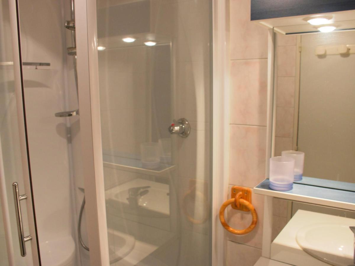 Apartment Apartment Les Pistes - Lavachet-2 By Interhome